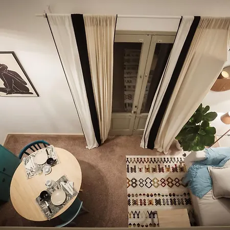 Skafe Apartment *